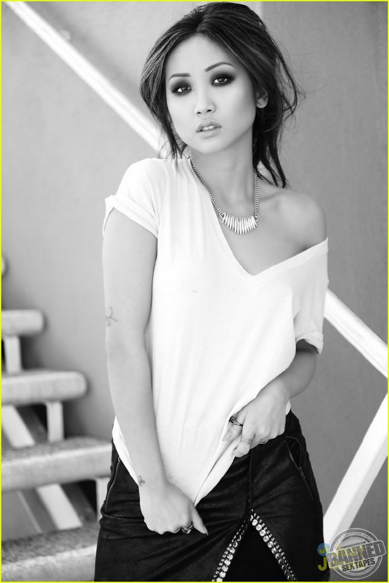 Thai Beauty Brenda Song 02