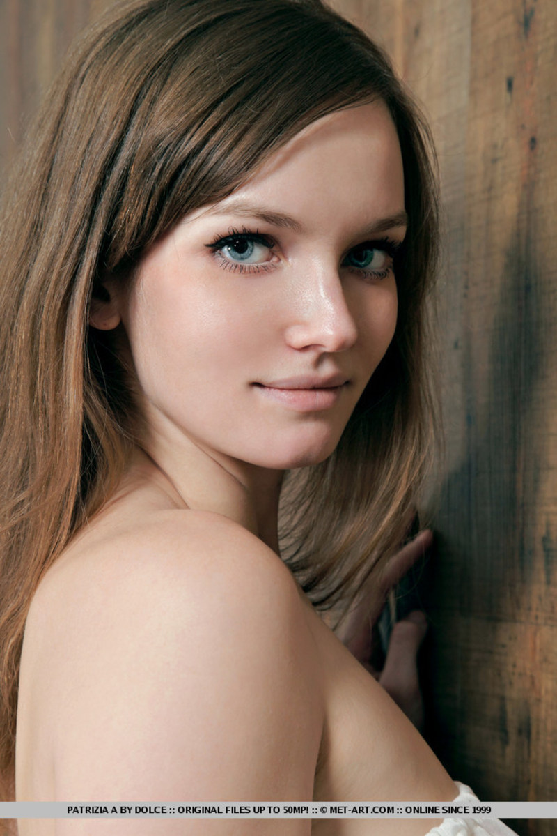 Pretty brunette Patrizia 10