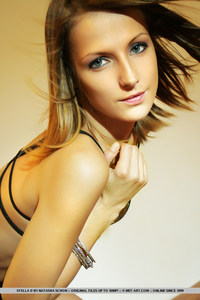 Stella presenting her hot body