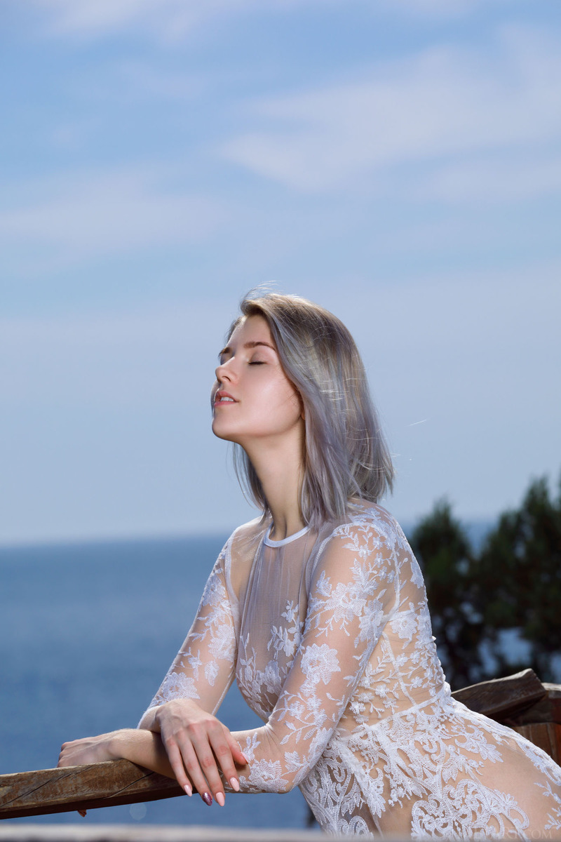 Sea Gazing 02