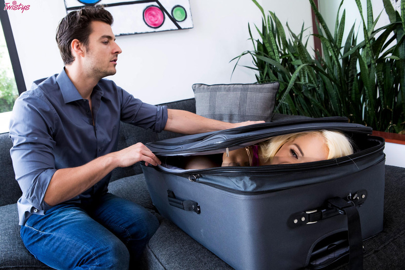 Elsa Jean In Pretty Packed 03