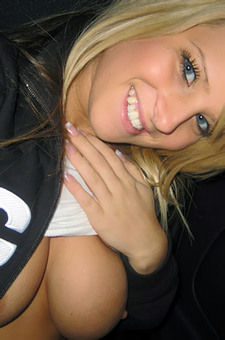 Kimmy Flashing Boobs In A Car