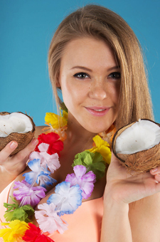 Sexy Flowery Vanea H Loves Coconut