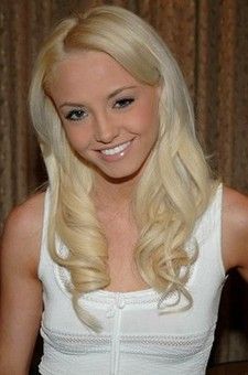 Kelly In White Top