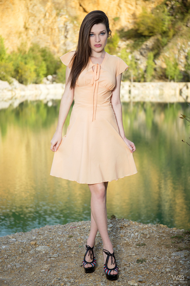 Serena In Picturesque Scenery 00